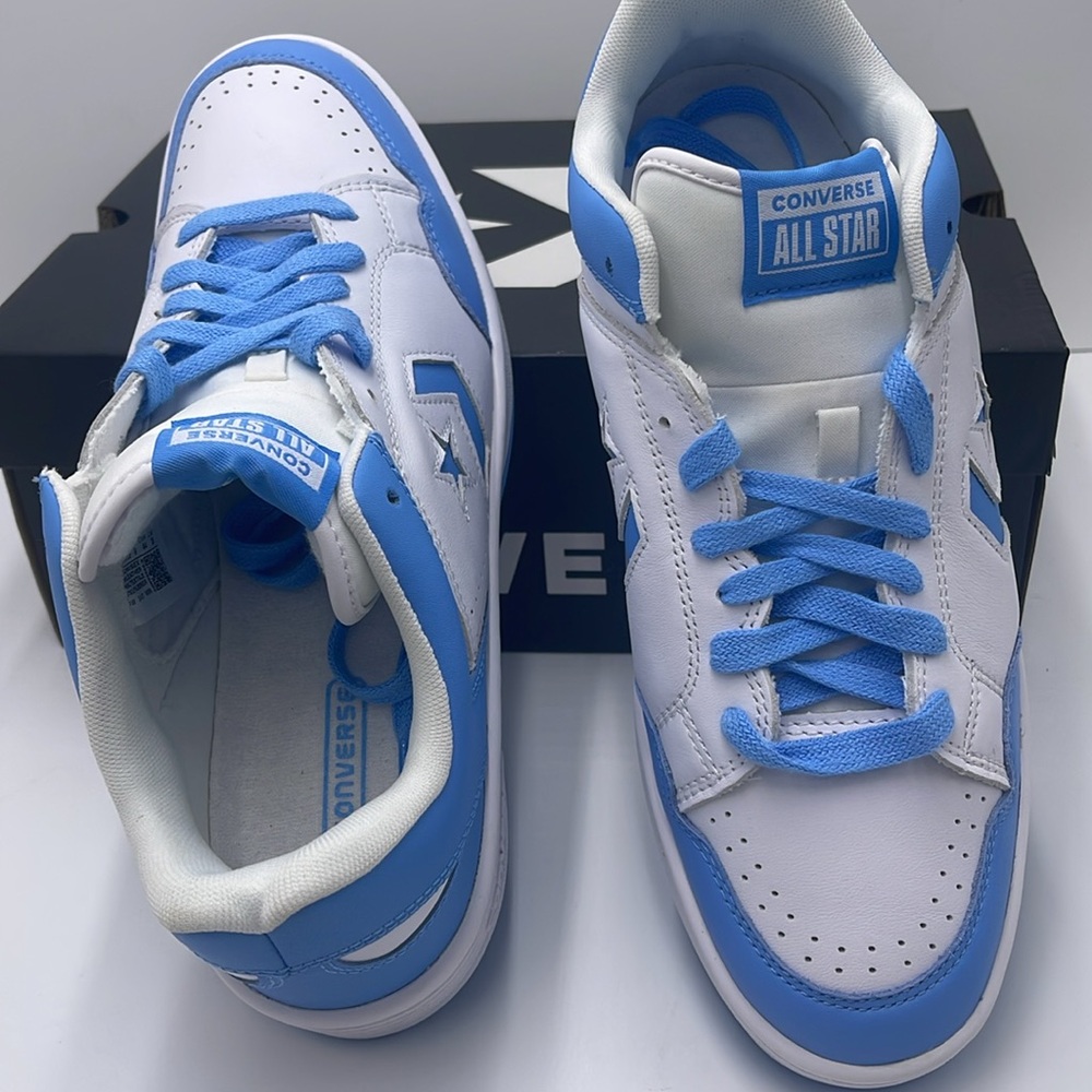 Converse Men’s White and Blue Sneakers A12867C
WEAPON OX
WHITE/LT BLUE/WHITE - Picture 12 of 16